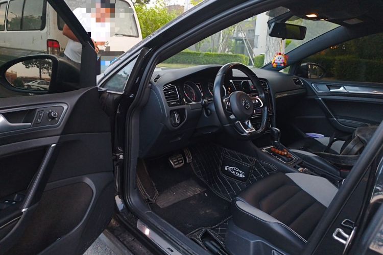 Used Volkswagen Golf 2019 280TSI DSG R-Line Model China V Standard Driver Seat