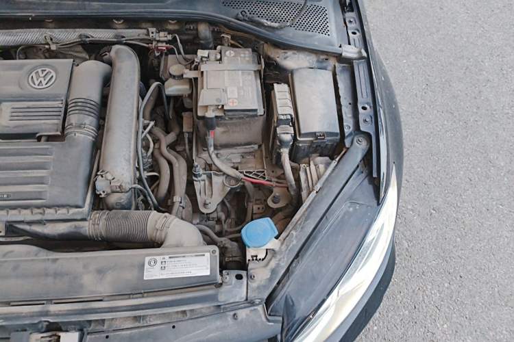 Used Volkswagen Golf 2019 280TSI DSG R-Line Model China V Standard Engine Bay Left