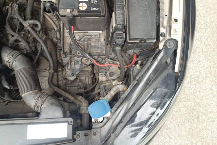 Used Volkswagen Golf 2019 1.6L Automatic Comfort Model China V Standard Engine Bay Left