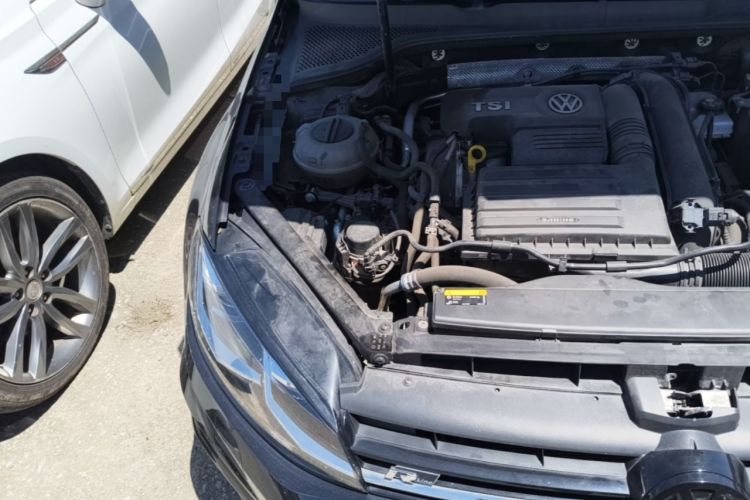 Used Volkswagen Golf 2019 280TSI DSG R-Line China VI Standard Engine Bay Right