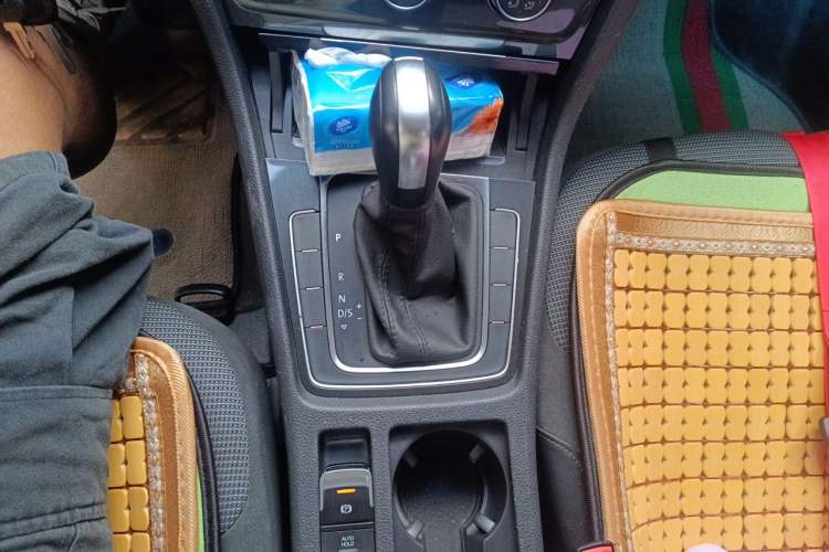 Used Volkswagen Golf 2019 1.6L Automatic Comfort Model China V Standard Gear Lever