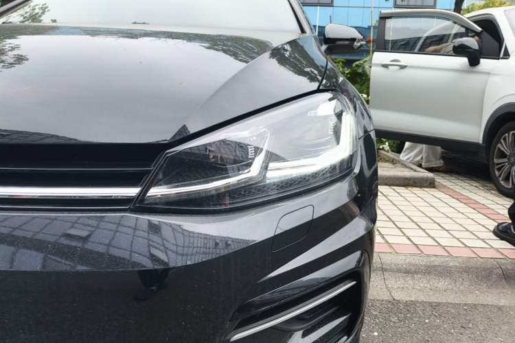 Used Volkswagen Golf 2019 280TSI DSG R-Line Model China V Standard Left Front Headlight