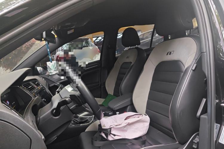 Used Volkswagen Golf 2019 280TSI DSG R-Line China VI Standard Left Front Seat