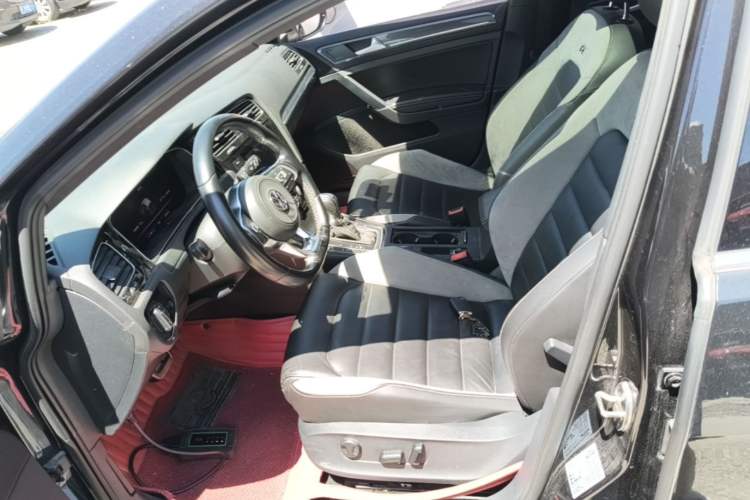 Used Volkswagen Golf 2019 280TSI DSG R-Line China VI Standard Left Front Seat