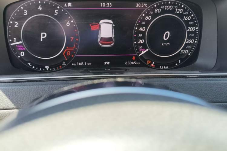Used Volkswagen Golf 2019 280TSI DSG R-Line China VI Standard Odometer Close Up