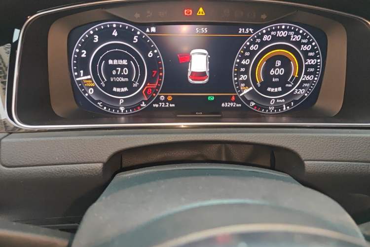 Used Volkswagen Golf 2019 280TSI DSG R-Line China VI Standard Odometer Close Up