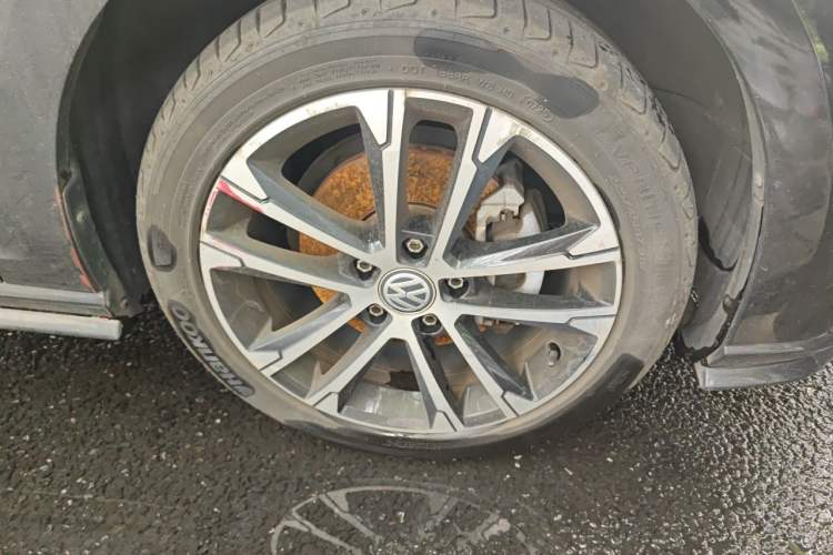 Used Volkswagen Golf 2019 280TSI DSG R-Line China VI Standard Right Front Wheel Hub