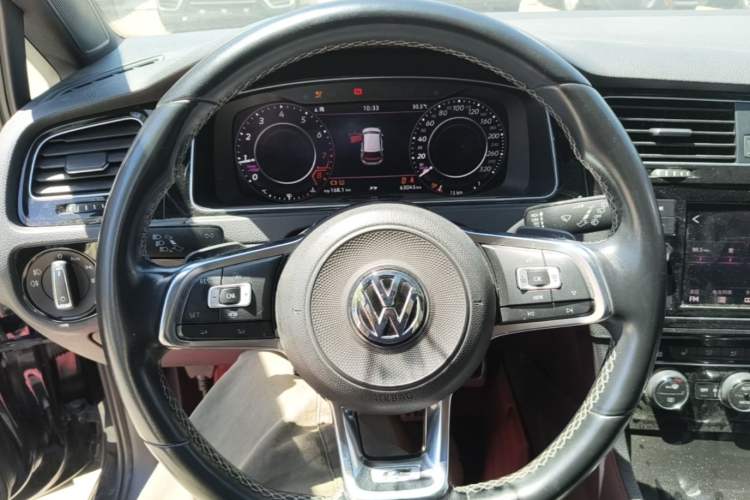 Used Volkswagen Golf 2019 280TSI DSG R-Line China VI Standard Steering Wheel