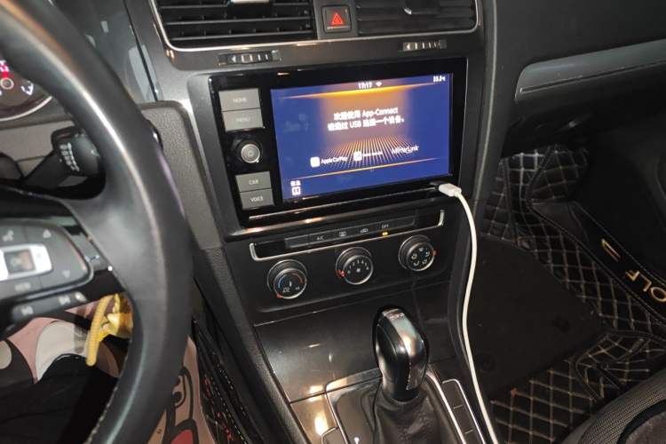 Used Volkswagen Golf 2019 280TSI DSG Comfort Version China V Standard Audio And AC Panel