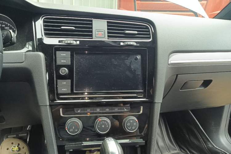 Used Volkswagen Golf 2019 280TSI DSG R-Line Model China V Standard Audio And AC Panel