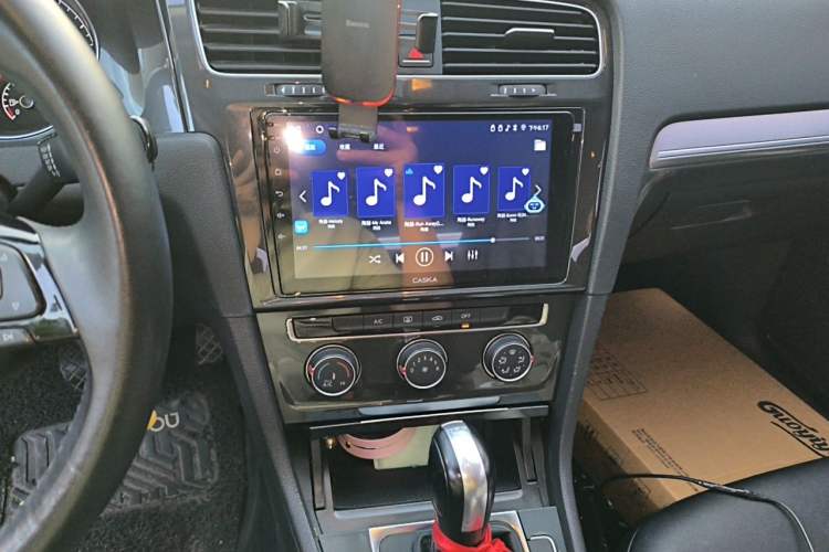 Used Volkswagen Golf 2019 280TSI DSG Comfort Version China V Standard Audio And AC Panel