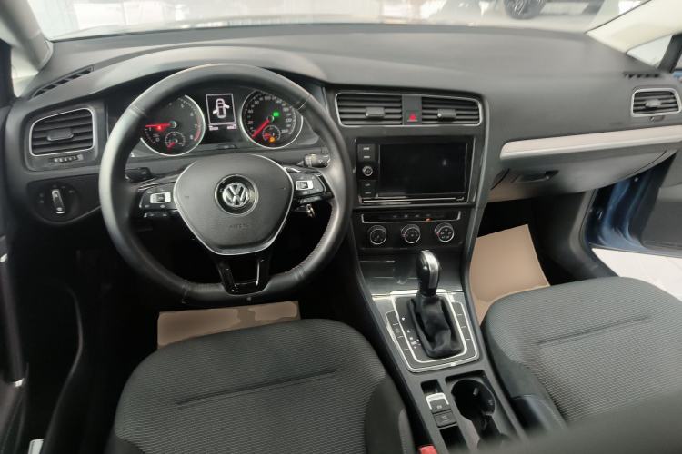 Used Volkswagen Golf 2019 280TSI DSG Comfort Version China V Standard Center Console