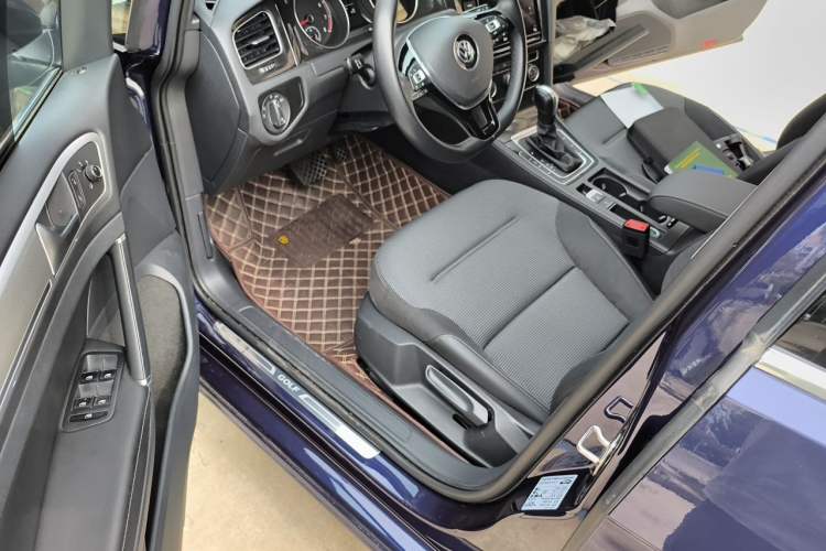 Used Volkswagen Golf 2019 280TSI DSG Comfort Version China VI Standard Driver Seat
