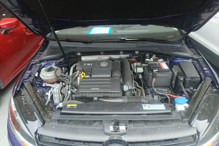 Used Volkswagen Golf 2019 280TSI DSG Comfort Version China V Standard Engine Bay