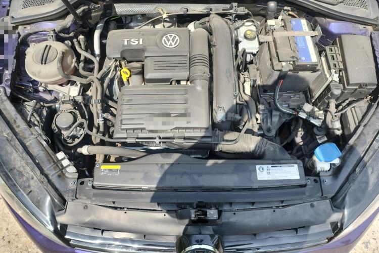 Used Volkswagen Golf 2019 280TSI DSG Comfort Version China VI Standard Engine Bay