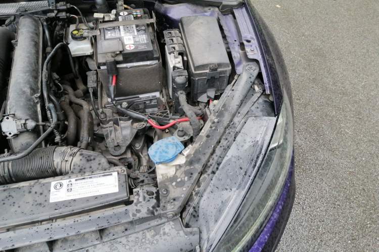 Used Volkswagen Golf 2019 280TSI DSG Comfort Version China VI Standard Engine Bay Left