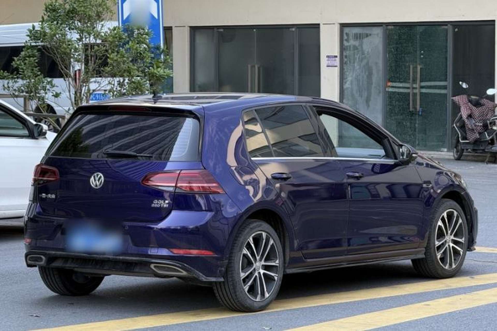 Used Volkswagen Golf 2019 280TSI DSG R-Line Model China V Standard Exterior 4
