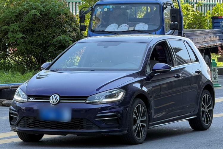 Ojetý Volkswagen Golf 2019 280TSI DSG R-Line Model China V Standard Guazi used car, China used car export, Used car for sale, Used  cars, Cheapest cars for sale
