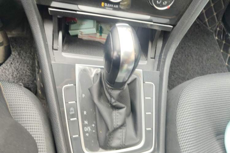 Used Volkswagen Golf 2019 280TSI DSG Comfort Version China V Standard Gear Lever
