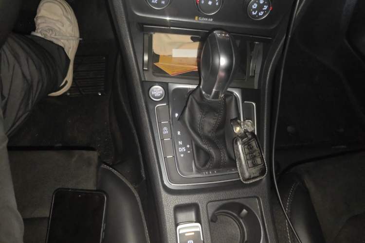 Used Volkswagen Golf 2019 280TSI DSG Luxury Version China VI Standard Gear Lever