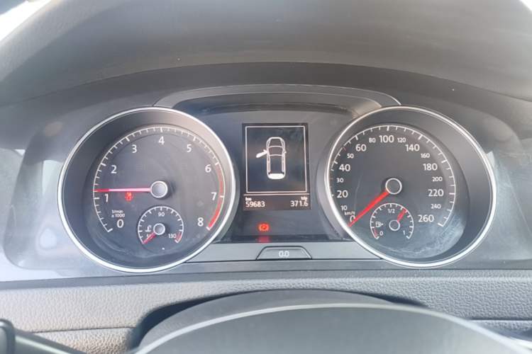 Used Volkswagen Golf 2019 200TSI DSG Comfort & Ambition Edition China VI Standard Instrument Cluster