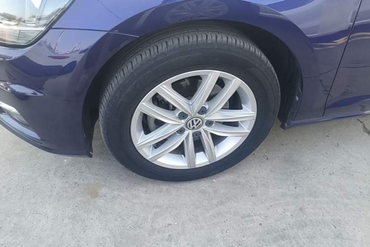 Used Volkswagen Golf 2019 200TSI DSG Comfort & Ambition Edition China VI Standard Left Front Wheel Hub