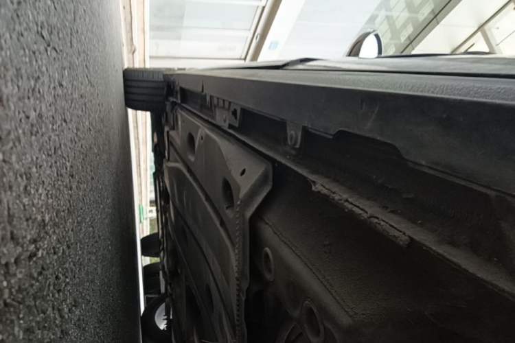 Used Volkswagen Golf 2019 280TSI DSG R-Line Model China V Standard Left Side Sill