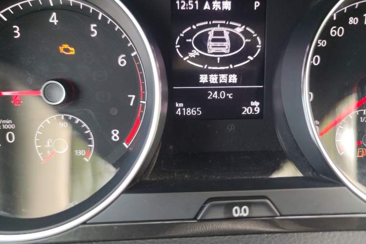 Used Volkswagen Golf 2019 200TSI DSG Comfort & Ambition Edition China VI Standard Odometer Close Up