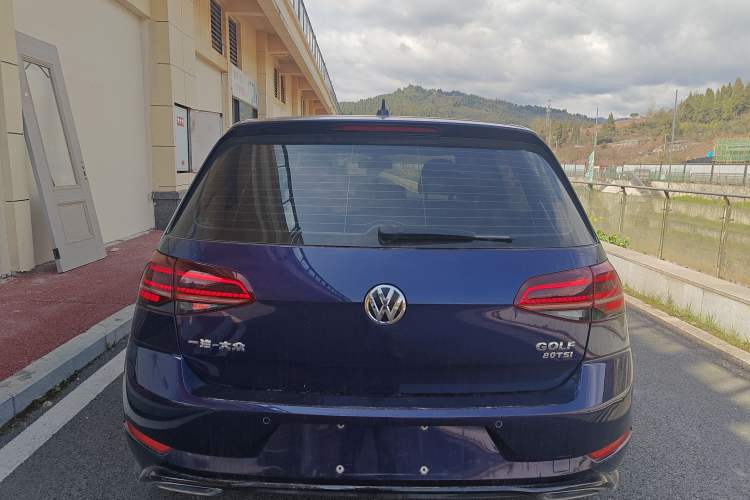 Used Volkswagen Golf 2019 280TSI DSG R-Line Model China V Standard Rear