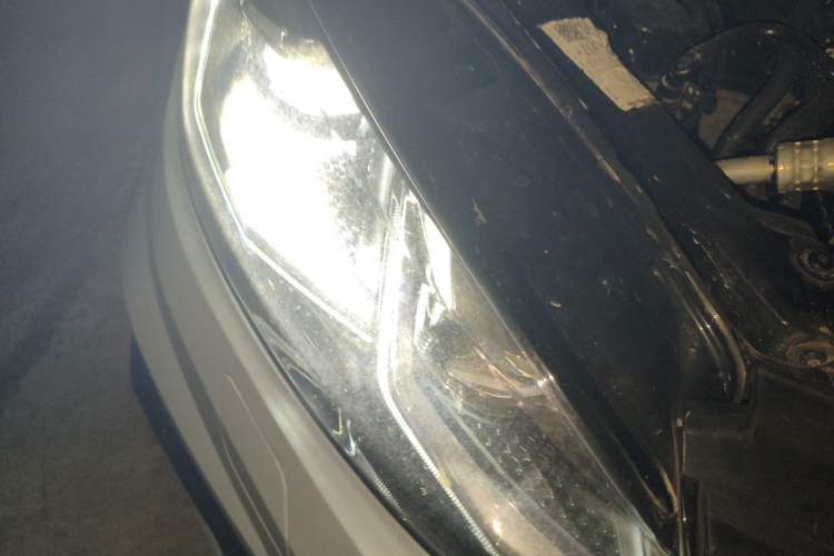 Used Volkswagen Golf 2019 280TSI DSG R-Line China VI Standard Right Front Headlight