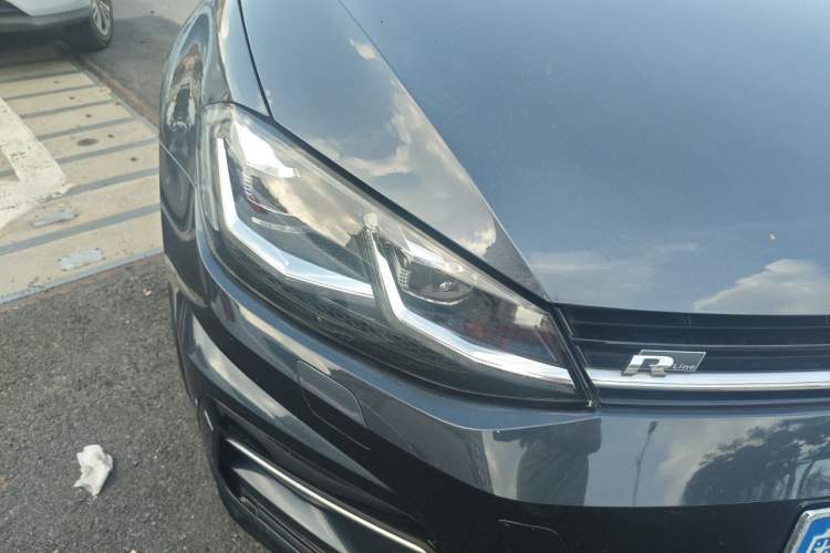 Used Volkswagen Golf 2019 280TSI DSG R-Line China VI Standard Right Front Headlight