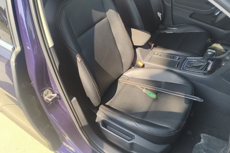 Used Volkswagen Golf 2019 200TSI DSG Comfort & Ambition Edition China VI Standard Right Front Seat