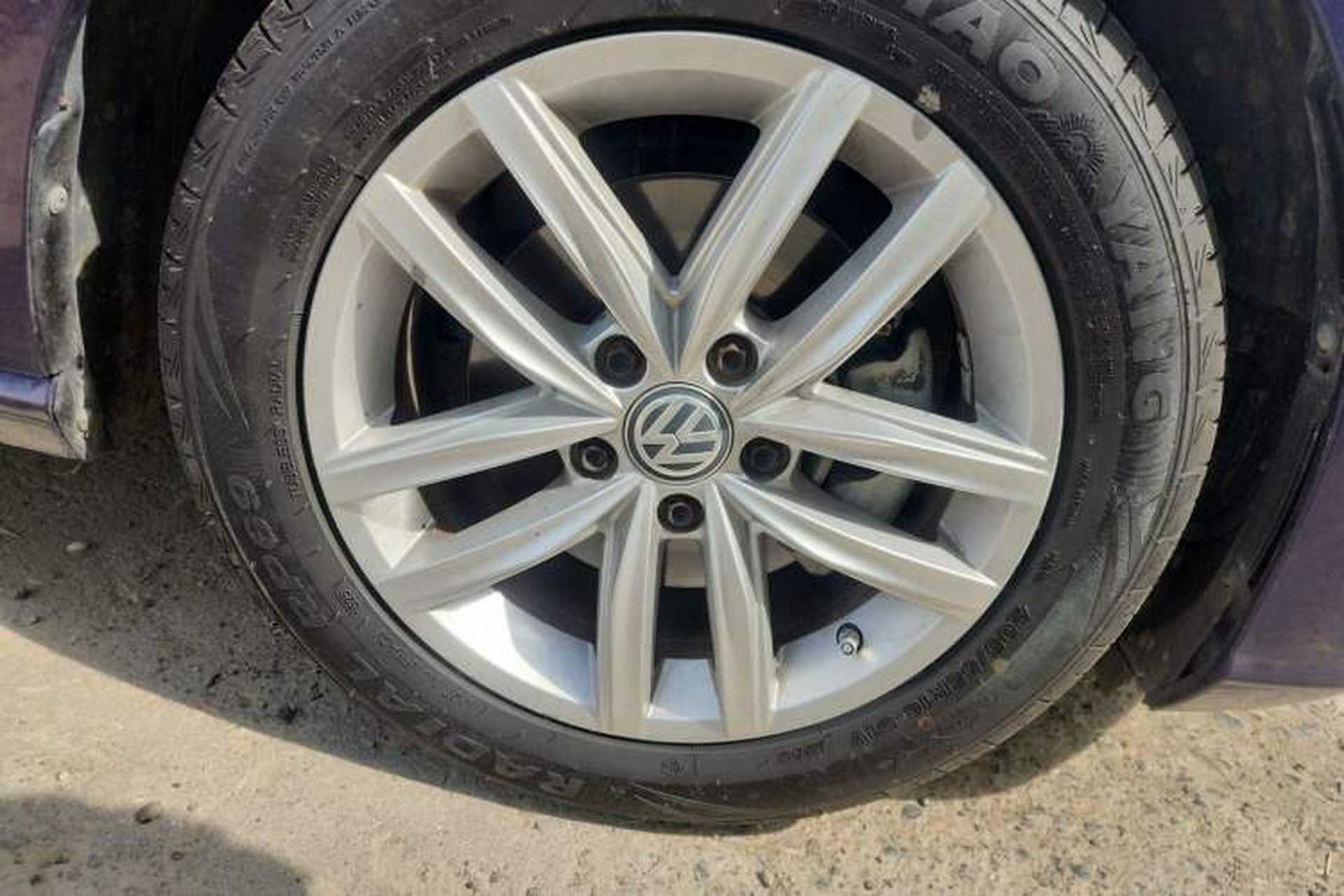 Used Volkswagen Golf 2019 280TSI DSG Comfort Version China VI Standard Right Front Wheel Hub