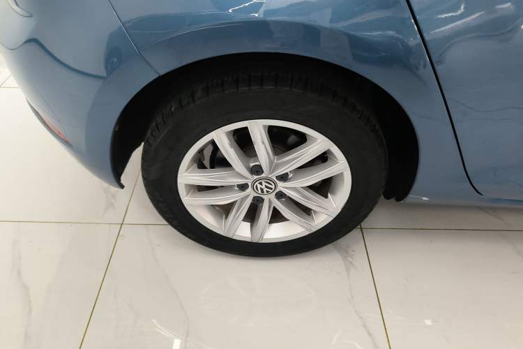 Used Volkswagen Golf 2019 280TSI DSG Comfort Version China V Standard Right Rear Wheel Hub