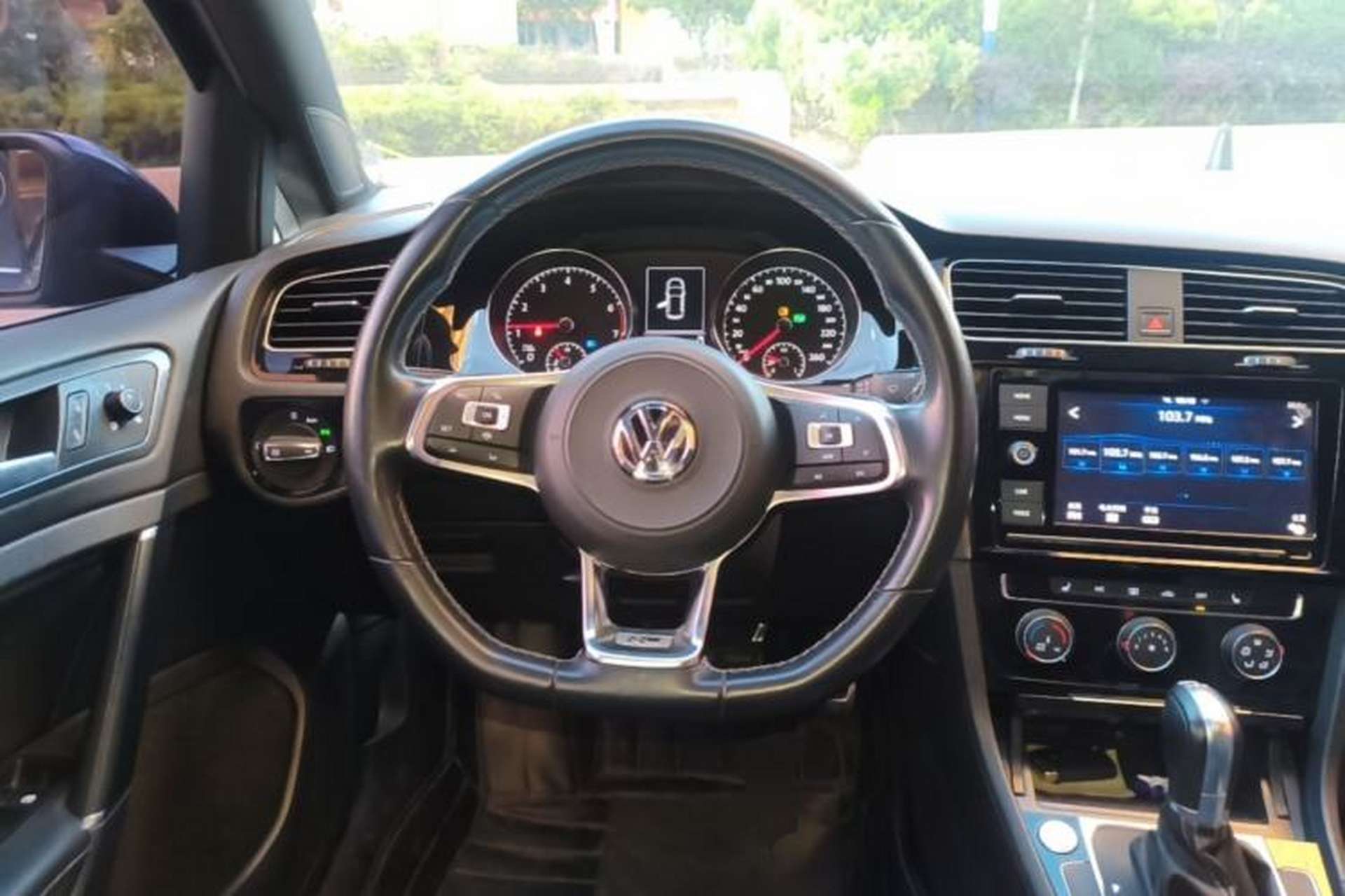 Used Volkswagen Golf 2019 280TSI DSG R-Line Model China V Standard Steering Wheel