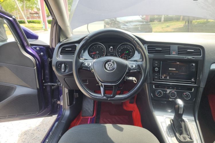 Used Volkswagen Golf 2019 280TSI DSG Comfort Version China VI Standard Steering Wheel
