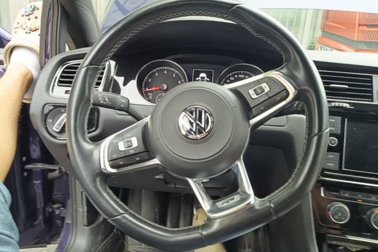Used Volkswagen Golf 2019 280TSI DSG R-Line Model China V Standard Steering Wheel
