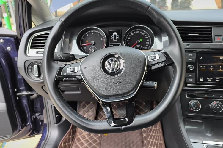 Used Volkswagen Golf 2019 280TSI DSG Comfort Version China VI Standard Steering Wheel