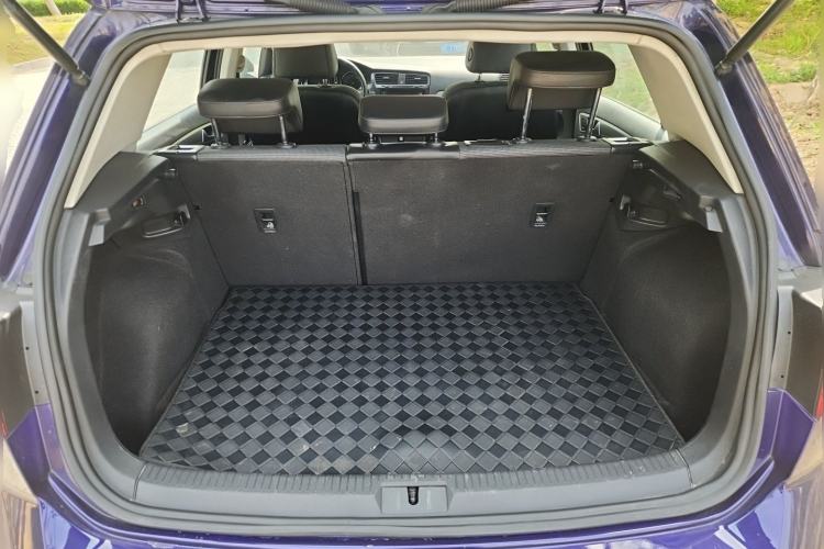 Used Volkswagen Golf 2019 280TSI DSG Comfort Version China VI Standard Trunk