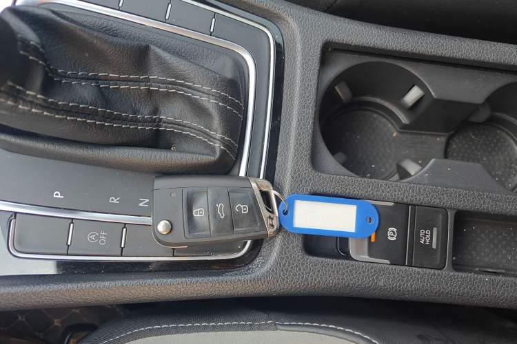 Used Volkswagen Golf 2019 280TSI DSG R-Line Model China V Standard Vehicle Key