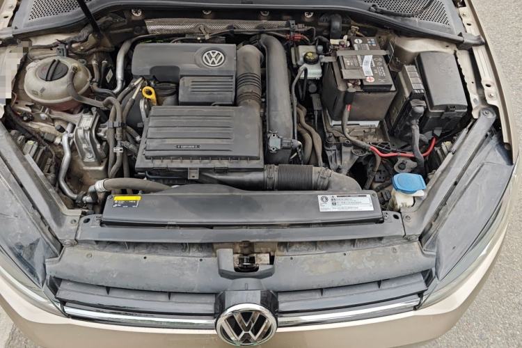 Used Volkswagen Golf 2019 280TSI DSG Luxury Version China V Standard Engine Bay