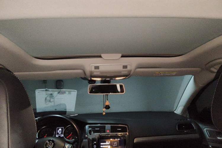 Used Volkswagen Golf 2019 280TSI DSG Comfort Version China VI Standard Headliner
