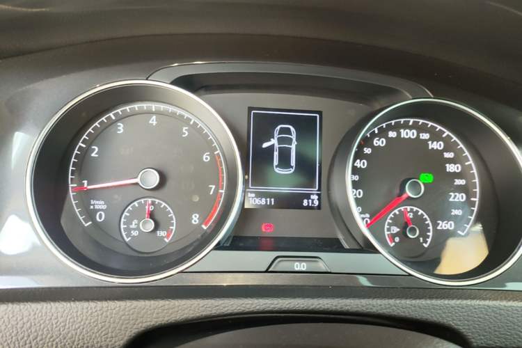 Used Volkswagen Golf 2019 280TSI DSG Comfort Version China VI Standard Instrument Cluster
