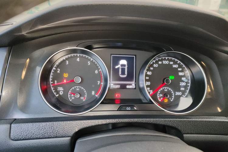 Used Volkswagen Golf 2019 280TSI DSG Comfort Version China VI Standard Instrument Cluster