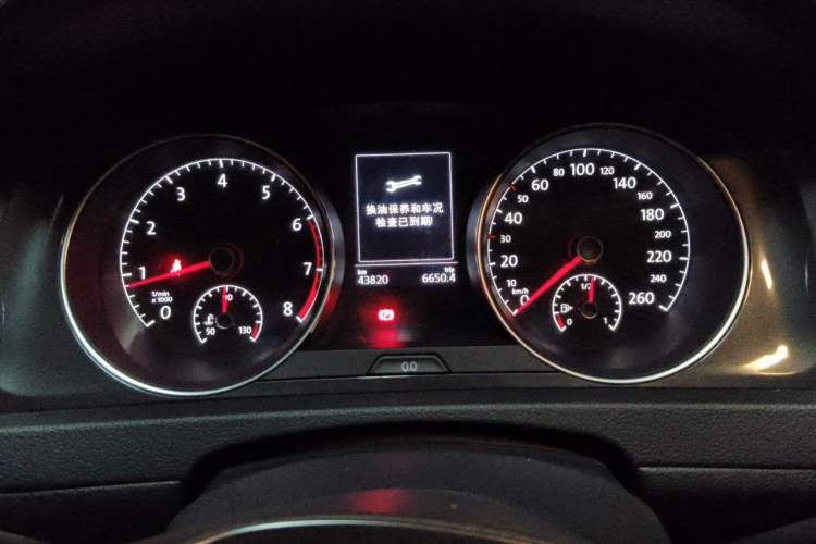 Used Volkswagen Golf 2019 280TSI DSG Comfort Version China VI Standard Instrument Cluster