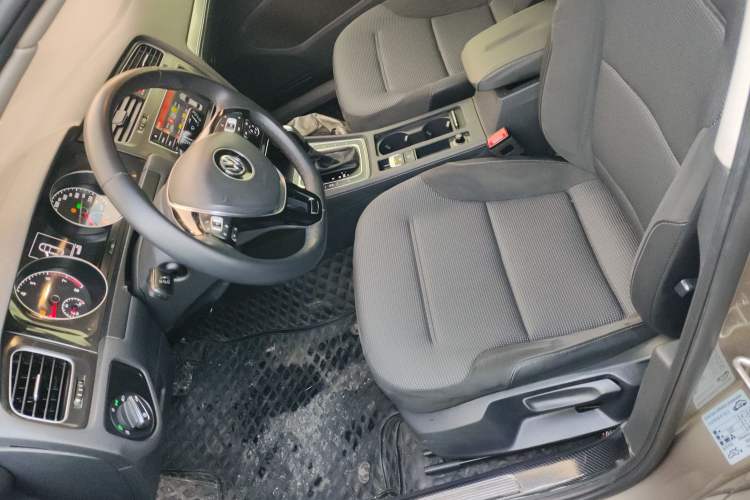Used Volkswagen Golf 2019 280TSI DSG Comfort Version China VI Standard Left Front Seat