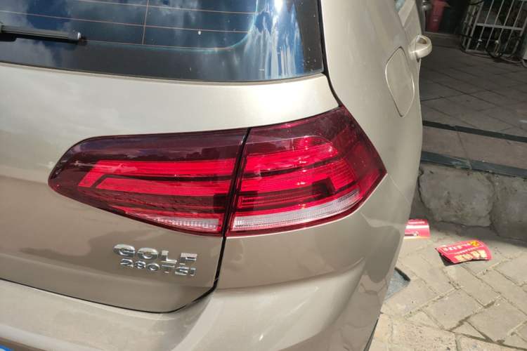 Used Volkswagen Golf 2019 280TSI DSG Comfort Version China VI Standard Right Rear Taillight