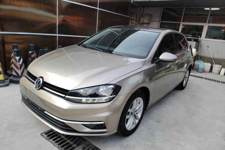 Used Volkswagen Golf 2019 280TSI DSG Comfort Version China VI Standard Guazi used car, China used car export, Used car for sale, Used  cars, Cheapest cars for sale