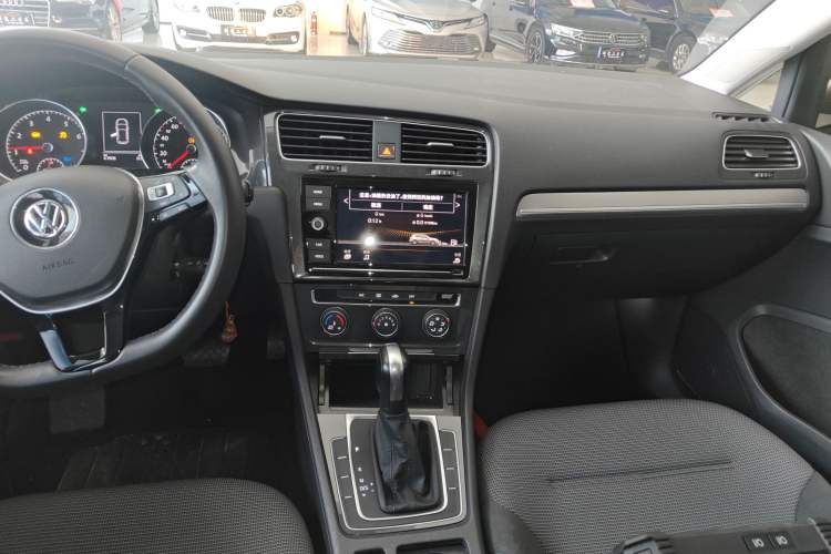 Used Volkswagen Golf 2019 1.6L Automatic Comfort Model China V Standard Audio And AC Panel