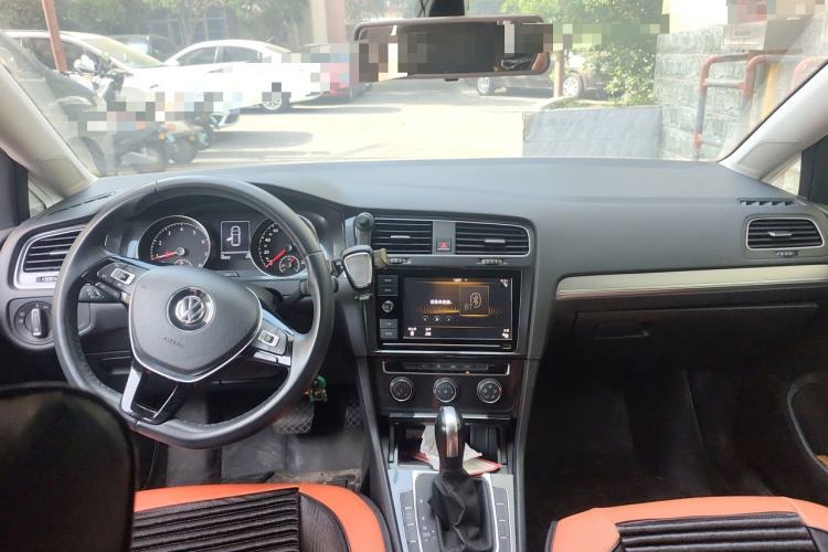 Used Volkswagen Golf 2019 280TSI DSG Comfort Version China V Standard Center Console